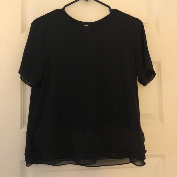 Lululemon black t-shirt - Picture 1 of 5